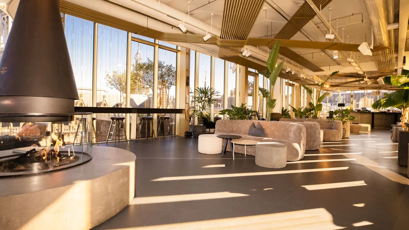 Sunlight across the W Lounge at W Amsterdam
